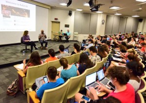 Julie Dodd interviews Rafat Ali in class